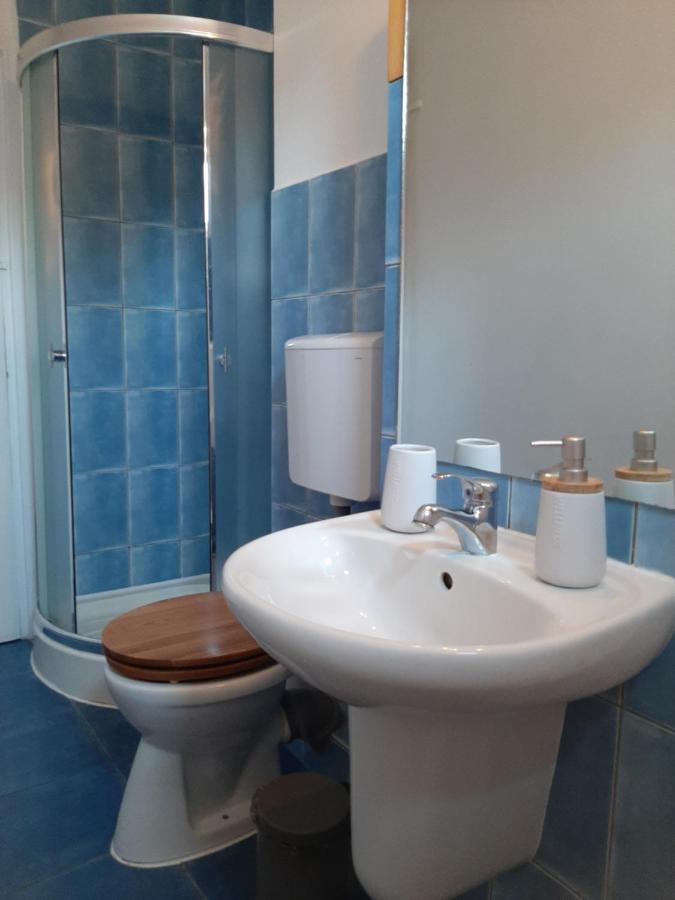 Hyggelig Appartement Oradea Buitenkant foto